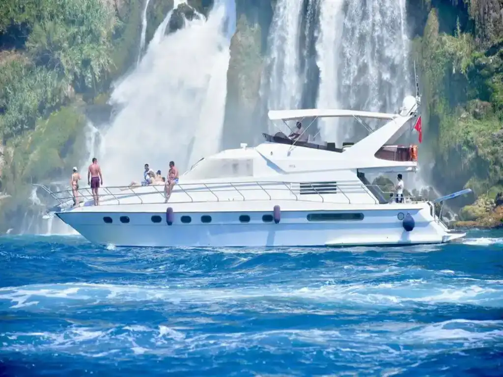 YACHT İPEK